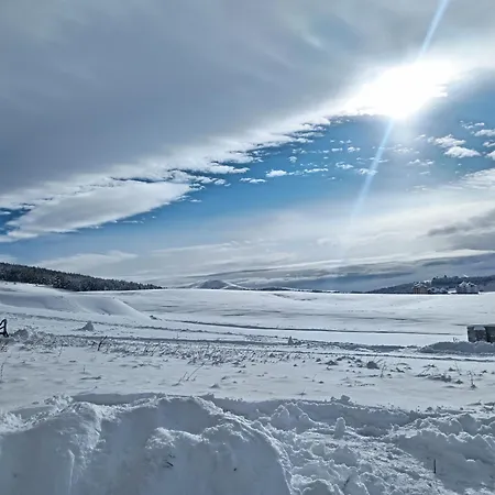 Eden Lux 3 Apartment *