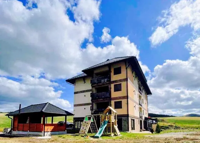 Eden Lux 3 Apartment