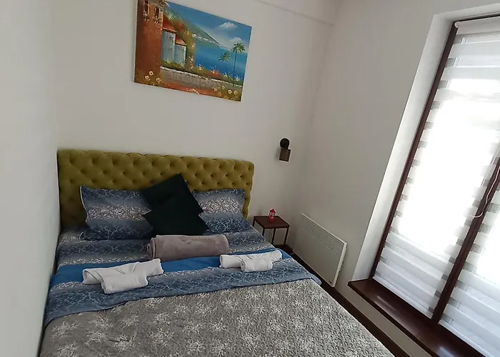 Eden Lux 3 Apartment